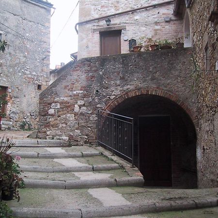 Hotel Locanda La Pieve Semproniano Esterno foto