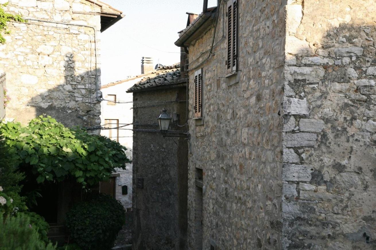 Hotel Locanda La Pieve Semproniano Esterno foto