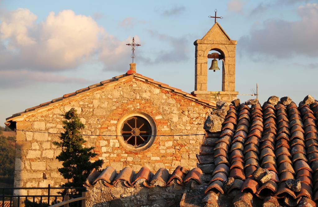 Hotel Locanda La Pieve Semproniano Esterno foto